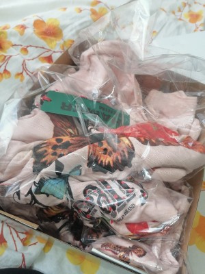 Ecegencerbutik 170 Tl'lik Verdiğim Kıyafet Siparişi Tamamen Farklı Ucuz Yırtık 3 Tane Buluz Konulmuş