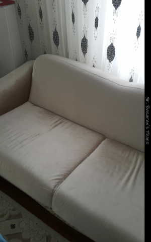 Bellona Koltuk Takımının Yüzü Eskimiş Ve Yıpranmış