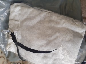 Sevgi.ayakkabi.canta.butik Abiye Sipariş Ettim Ve Bana Kullanılmayacak Şekilde Olan Bir Sweat Shirt Göndermişler