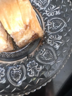 Zeyrekoğlu Baklava Bayram Baklavası Böcek