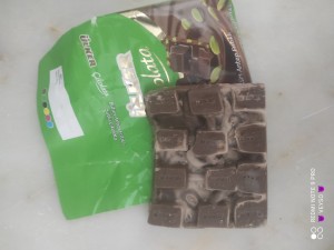 Ülker Bozuk Ve Yarısı Yok Halde