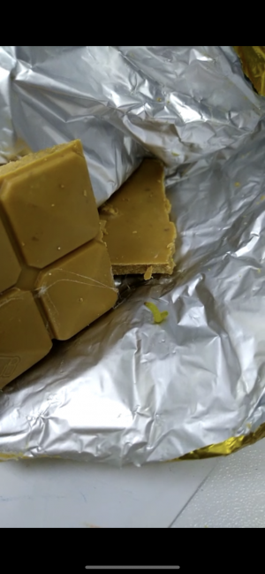 Eti Çikolata İçinden Kurt Çıktı