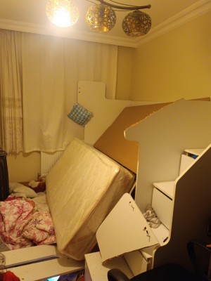 Bellona Çocuk Ranzam Kırıldı Aradım Servisi Kimse İlgilenmedi