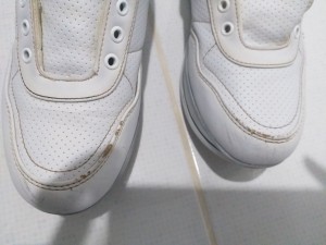 Flo Çürümüş Yıpranmış Spor Ayakkabı