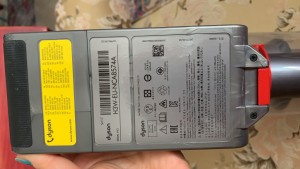 Dyson V11 Absolute Ekstra Pro- 6 Bin Tl Lik Süpürge 45 Günde Bozuldu