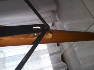 Evform'un Dandik Masa Sandalye Takımını Alan Mağdurlardanım Sandalyelerin Hepsi Elimde Kaldı