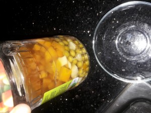 Yudum Garnitürden Böcek Çıktı