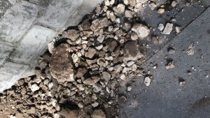 Aydos Hafriyat Gübreli Elenmiş Toprak Diye Sattılar Ancak Ne Elenmiş Toprak Ne De Gübre Var!