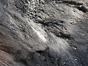 Aydos Hafriyat Gübreli Elenmiş Toprak Diye Sattılar Ancak Ne Elenmiş Toprak Ne De Gübre Var!