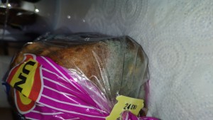 Hemen Migros Küflenmiş Ekmek