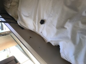 Kelebek Mobilya Mobilyanın Kendi Kendine Kırılıp Yıpranması