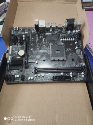 N11 Ve Ada E-spor İsimli Mağaza Ürünümün İadesini Almıyor