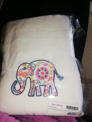 Karaca Özensiz Ve Kırık Ürün