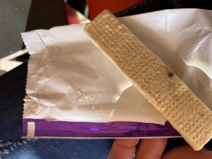 Ülker Sanki Halıya Sarılmış