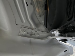 Ford Sıfır Alınan Aracın Kaputunun Sök Tak Ve Boya İşlemi Görmesi