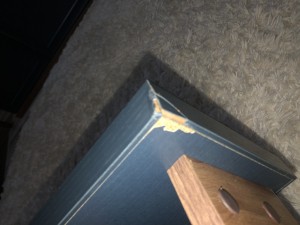 Vivense Şifonyer Üç Çekmecesi De Kenarları Kırık Olarak Geldi Ve Yatak Çok Cızırtı Yapıyor