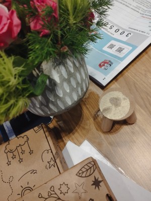 Tazecicek.com Solmuş Ve Kırılmış Çiçek