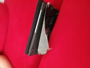 Tekniksa (Gittigidiyor) Tablet Kılıfı Çok Kalitesiz Çıktı