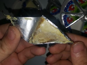 La Vache Qui Rit Tarihi Geçmemiş Peynir Çok Kotu Çürümüş Ve Bozulmuş