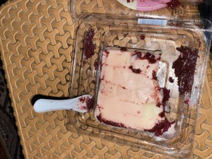 A101 Tatlıdan Saç Çıktı