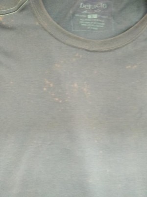 Defacto Tişörtlerden Etkileniyor Renk Atıyor