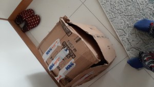 Mng Kargo Ürün Açılmış Bardaklar Kırılmış Ve Koli Açılarak Geldi