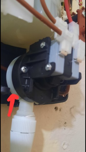 İhlas Pazarlama Yeni Aldığım Şofben Su Kaçırıyor